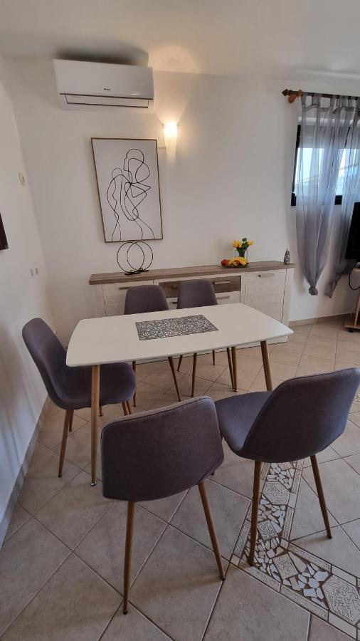 App Carla Διαμέρισμα Novigrad Istria Εξωτερικό φωτογραφία
